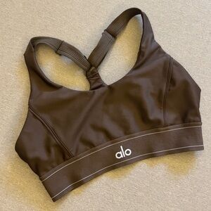 ALO Yoga Matching Set in Medium